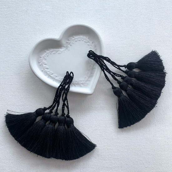Load image into Gallery viewer, Tassels - Set of 10

