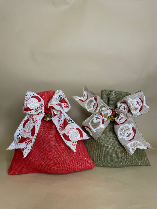 Load image into Gallery viewer, Jute Red &amp;amp; Green Batwa Bags (Set of 2)
