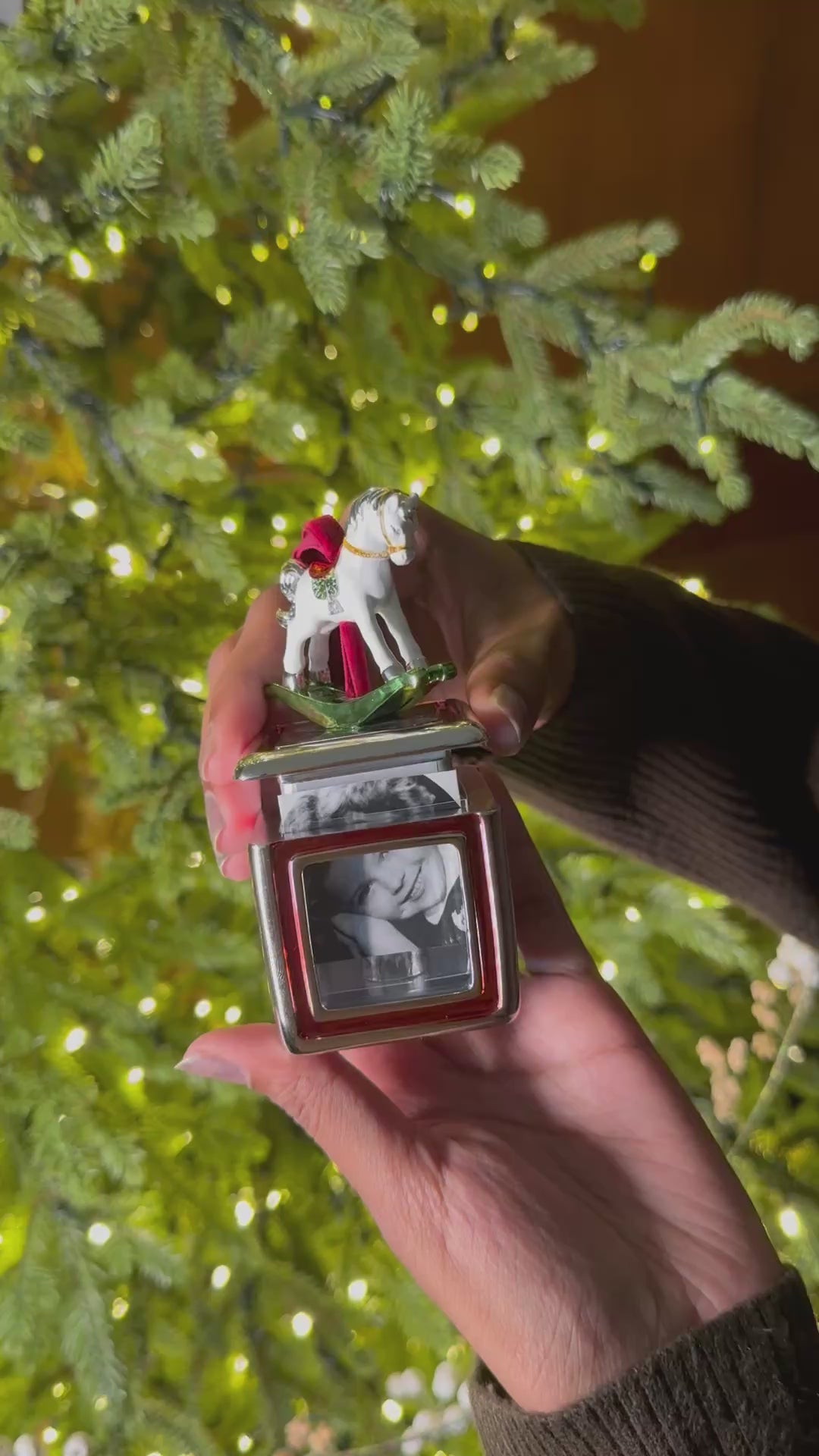 Load and play video in Gallery viewer, Picture Frame Decoration Snowman
