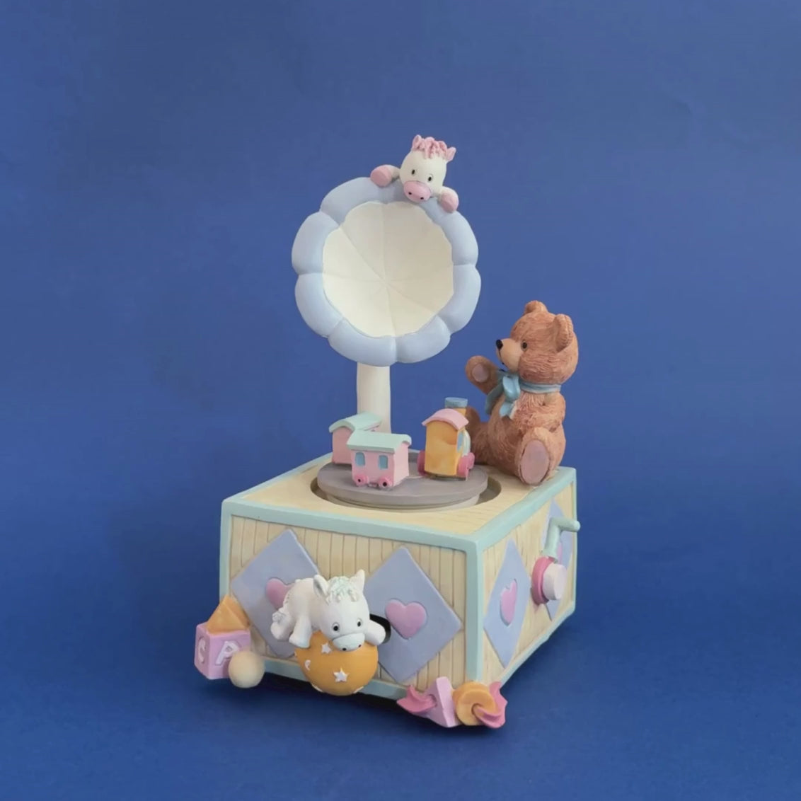 Teddy Bear Gramophone Music decor