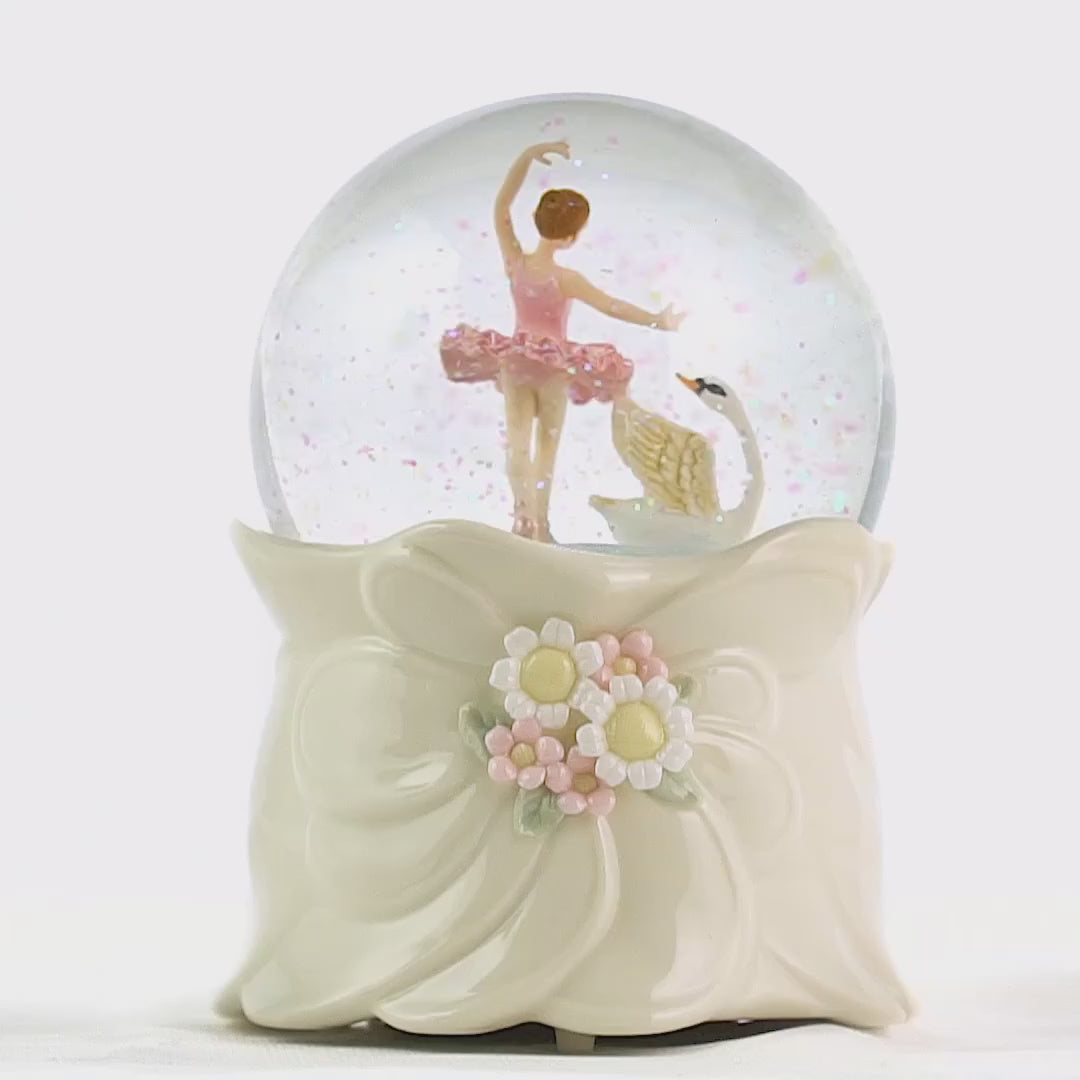 Load and play video in Gallery viewer, Ballerina Musical Snow Globe (100MM)
